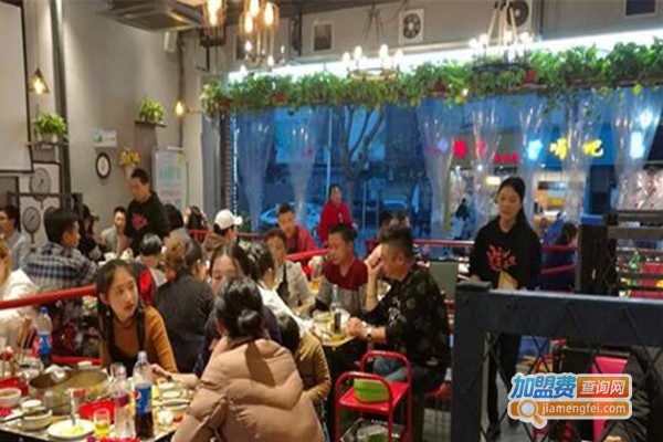 龙巴适串串香