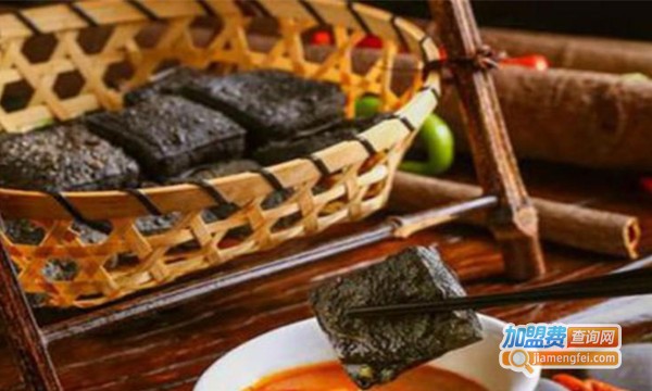 【钰湘宴剁椒鱼头加盟】开钰湘宴剁椒鱼头加盟店致富奔小康！