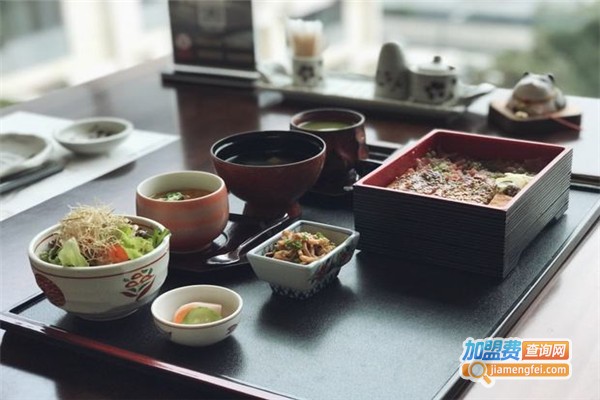 鹤川怀石料理