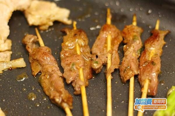 耍串牛肉串串香加盟费