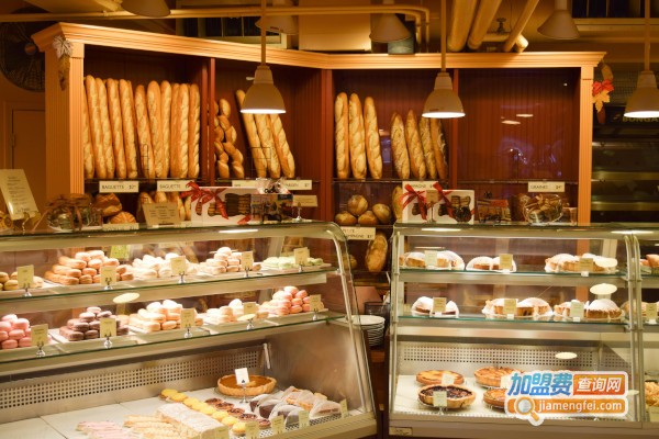法式面包店加盟_开法式面包店加盟店赚大钱！