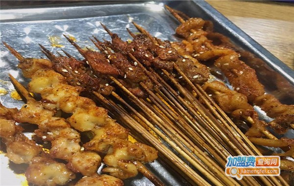李疯子烤牛蛙烧烤店加盟费