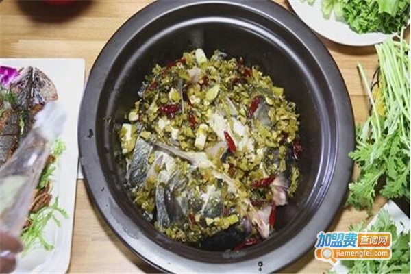鱼品记泉水蒸汽石锅鱼