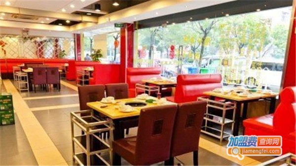 新招鲜本地鸡窝火锅