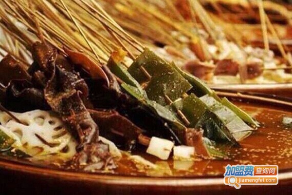 串串很忙麻辣烫