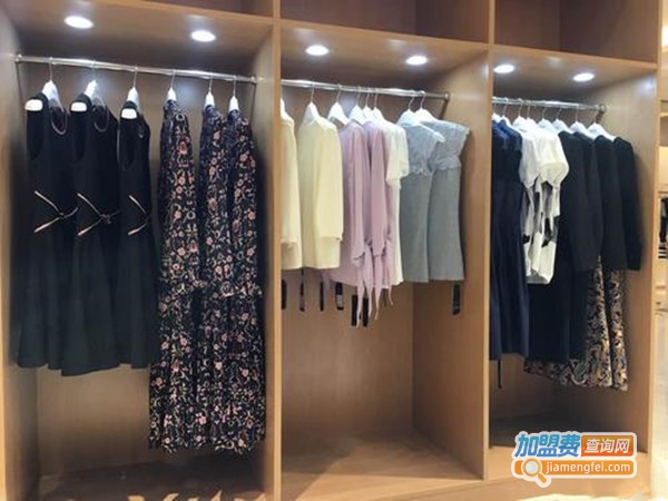 千姿惠Qanzhui女式服装