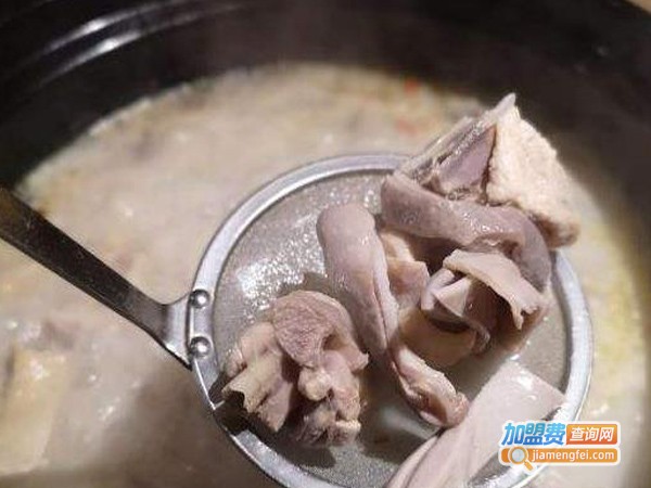 今捞猪肚鸡锅物料理