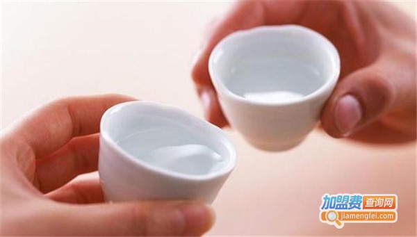 齐尊白酒