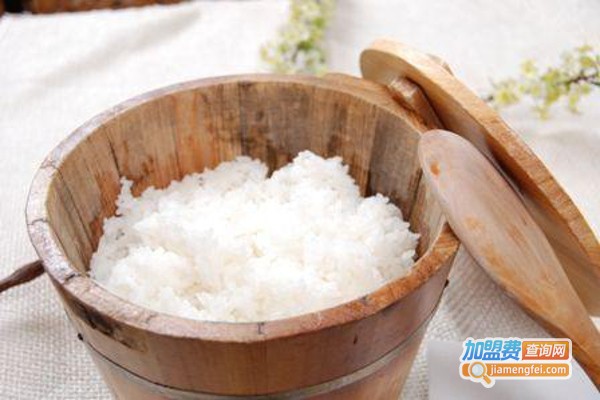 犇犇木桶饭