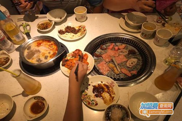 一家人韩式自助烤肉火锅加盟费