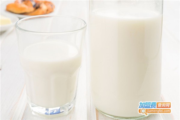 艾小米椰子牛奶