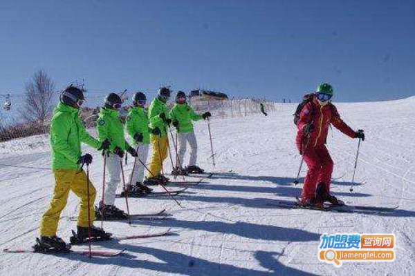 郝世花滑雪加盟