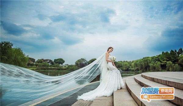 靓点婚纱摄影