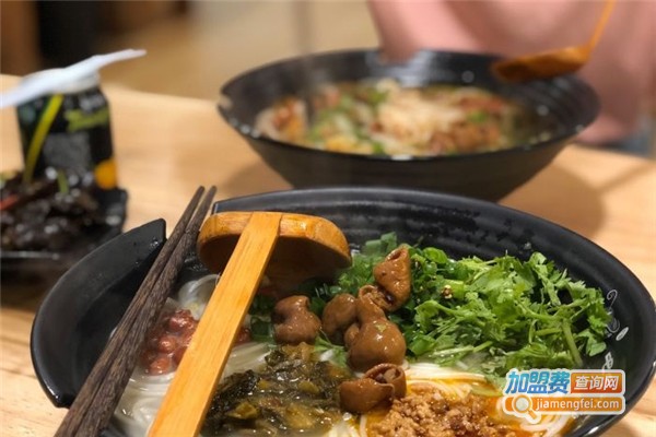 吧唧米线馆