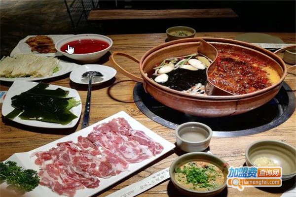 八筒老灶火锅加盟