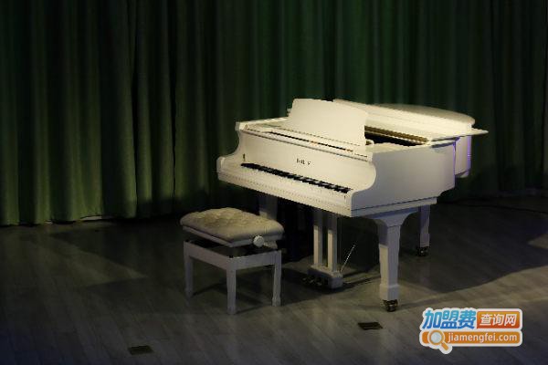 王焱钢琴艺术培训学校
