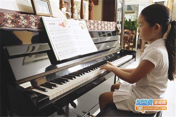 哈妮钢琴培训中心