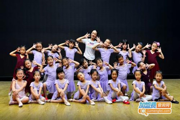 文化馆舞蹈培训中心加盟
