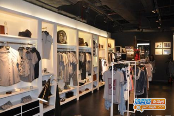 KKUI潮流男装加盟门店
