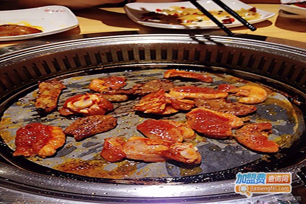 欢乐烤场韩式时尚烤肉加盟门店
