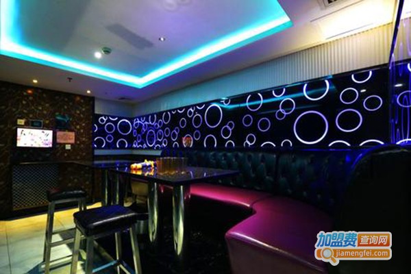 金风玉露KTV加盟门店