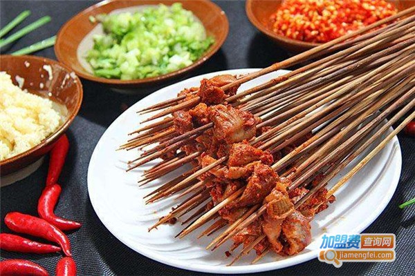 三合居串串香加盟费