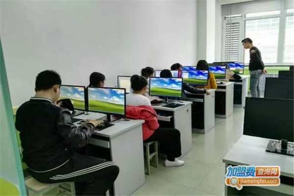 新前程电脑培训学校
