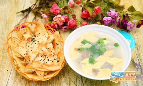 母鸡汤葱油饼加盟费要多少钱？来详细了解母鸡汤葱油饼的开支明细！