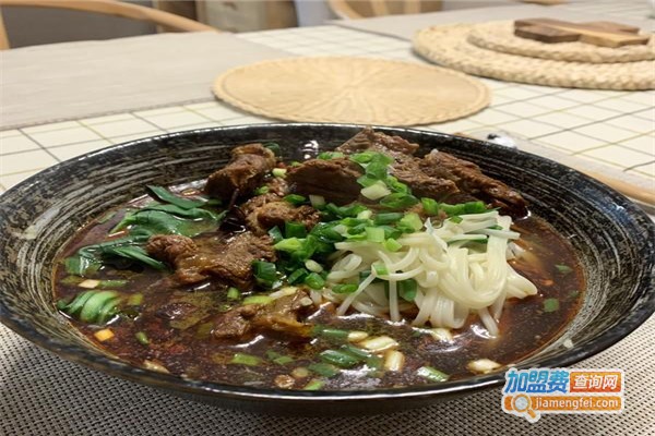 四川红烧牛肉面