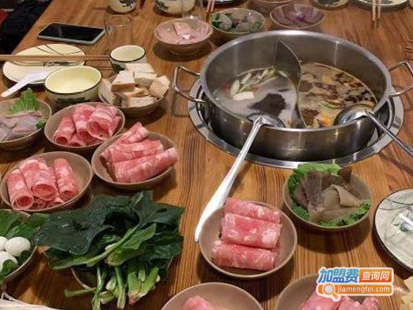 官少侠酱大骨自助火锅加盟费