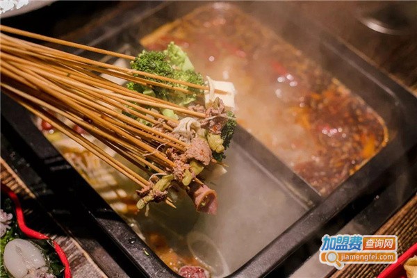 窜大街串串香加盟费