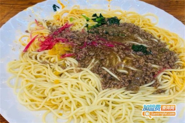 三升干拌牛肉面加盟