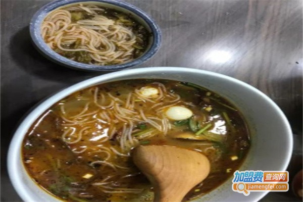 食半天海鲜粉