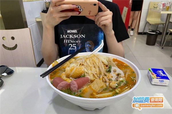 陈小玲创业麻辣烫