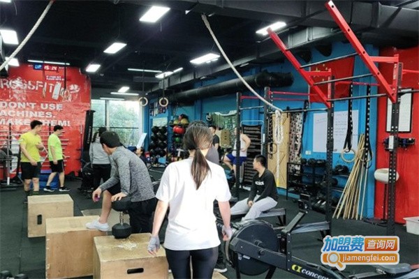 crossfit we in混合体能训练中心