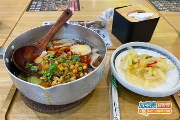 沈小满现磨粉面加盟费