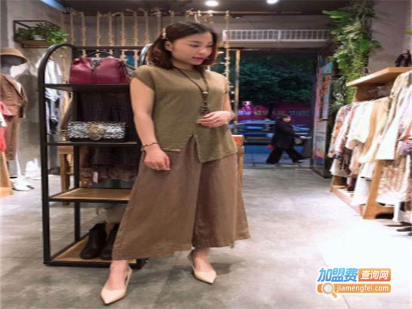 香港绨帆女装