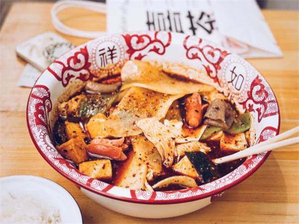 醉成都麻辣烫加盟费