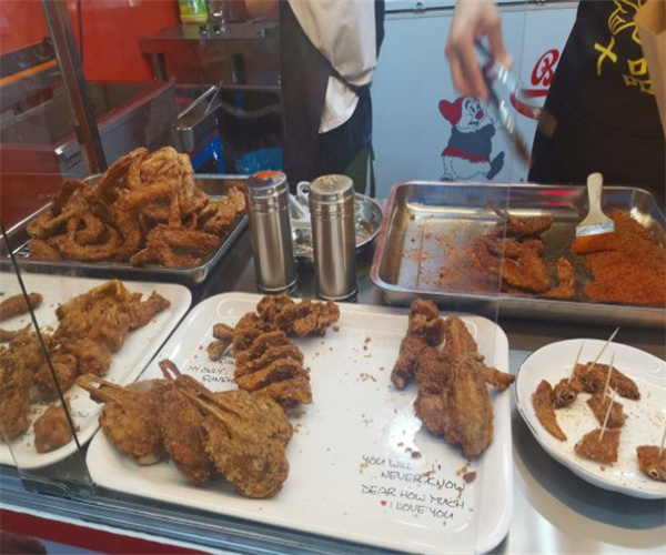 十品丫椒盐鸭头加盟
