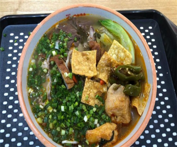 南鸭榜南派烧鸭粉加盟费_投资南鸭榜南派烧鸭粉加盟费是多少？