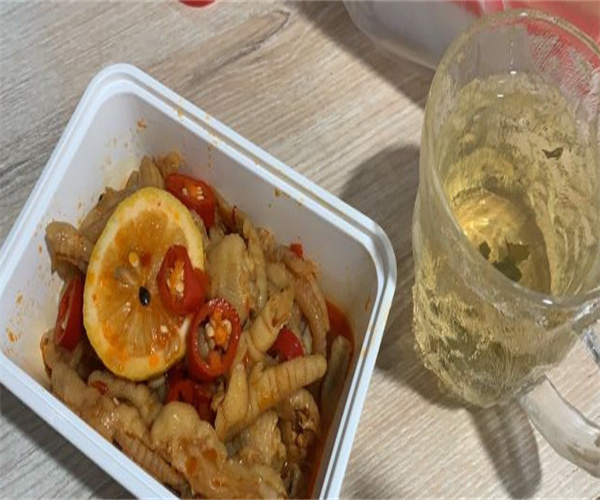 辣东家无骨鸡爪