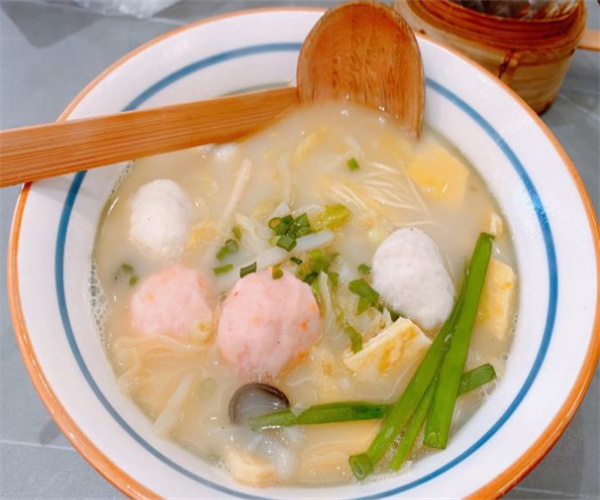 澜厨鱼汤面生滚粥
