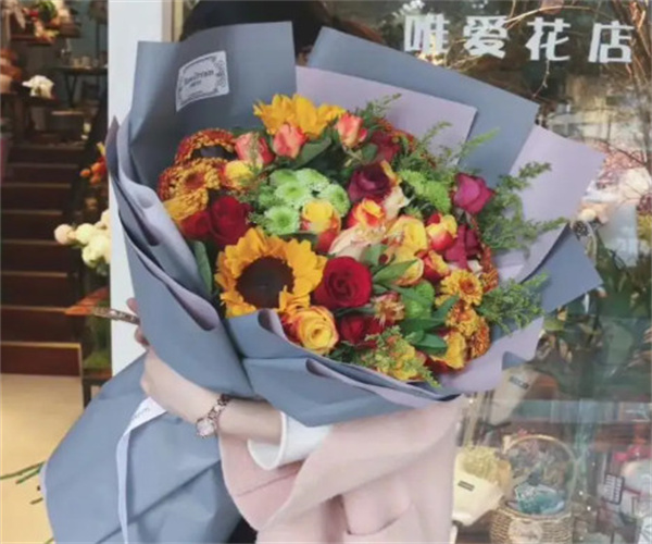 唯爱鲜花店加盟费
