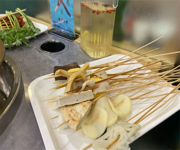 唐师兄串串香火锅加盟费