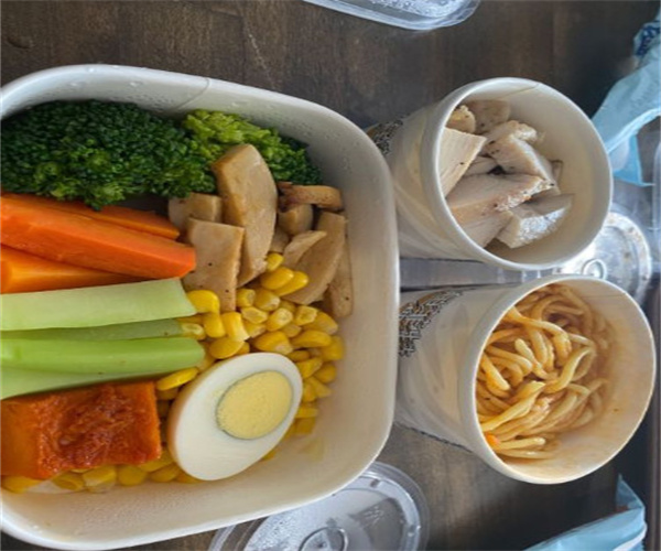 鲨鱼菲特轻食