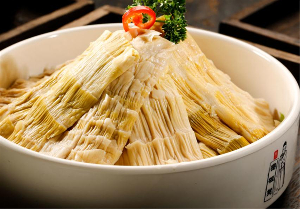 宽板凳老灶火锅加盟费