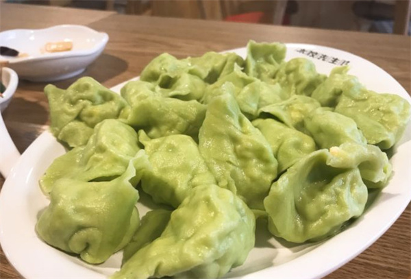 手工速冻水饺加盟费累计要多少钱？来详细了解手工速冻水饺的加盟费用明细！
