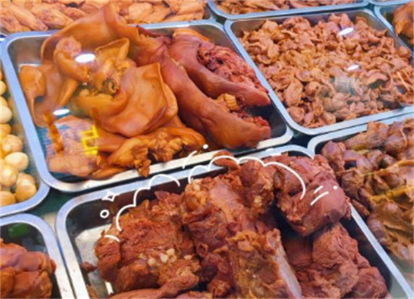 【八珍熟食店加盟费多少钱】加盟八珍熟食店打开致富大门！