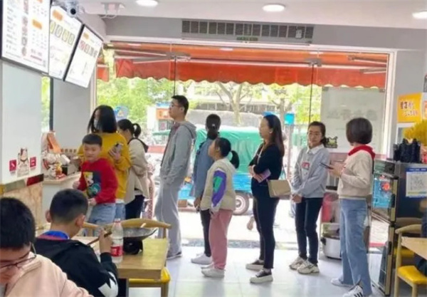 唐记同福金汤酸菜鱼