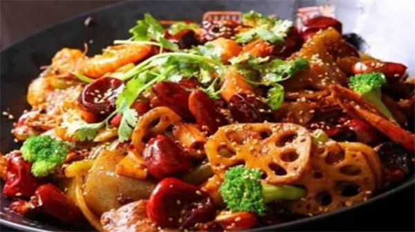 彝家香锅牛肉